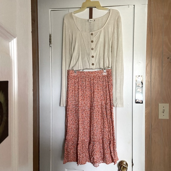 Hippie Rose mid skirt - Picture 2 of 4